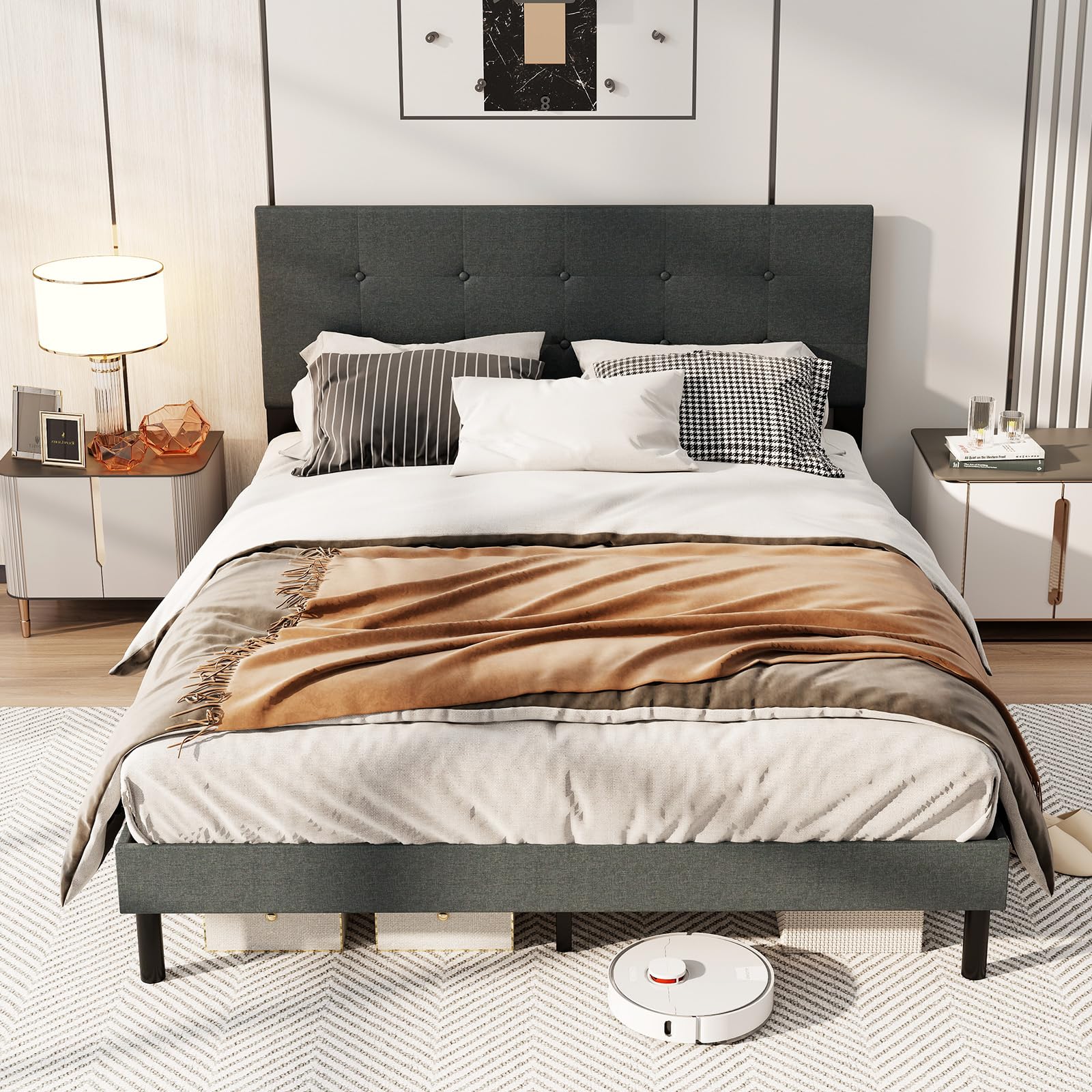 KOMFOTT Queen Size Linen Upholstered Bed Frame with Tufted Headboard