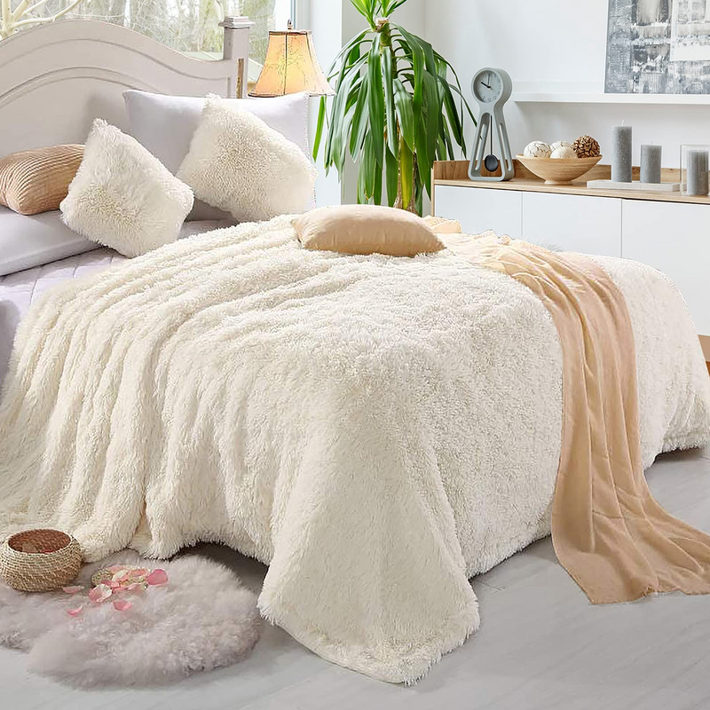 Reversible Soft Fur Blanket, Oversized Fluffy Throw Blanket